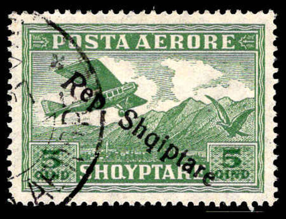 Albania 1927 5q green air fine used.