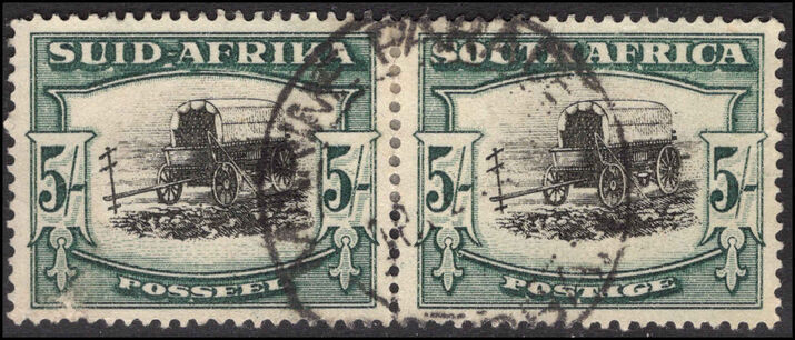 South Africa 1947-54 5s hyphenated rotogravure pair fine used.