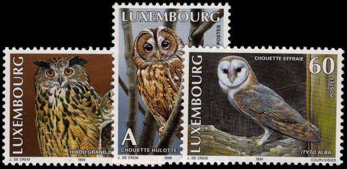 Luxembourg 1999 Owls unmounted mint.