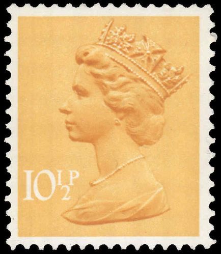 X890 10½p yellow (2 bands) unmounted mint.