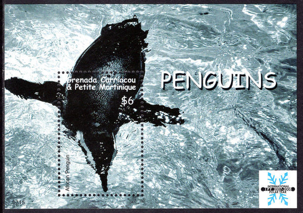 Grenada Grenadines 2007 International Polar Year souvenir sheet unmounted mint.