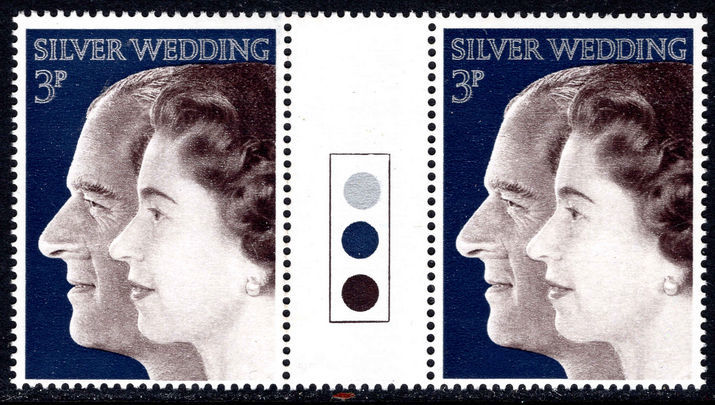 1973 Royal Silver Wedding traffic light gutter pair unmounted mint.