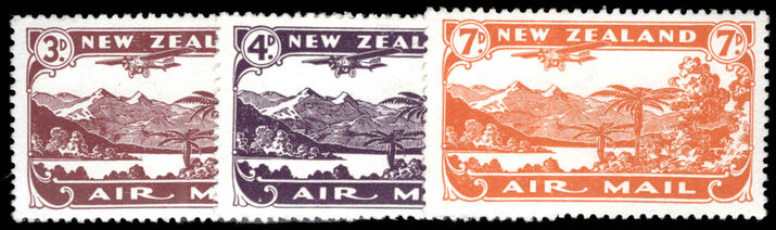 New Zealand 1931 Air set lightly mounted mint.