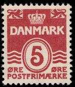 Denmark 1933-2004 5ø maroon unmounted mint.
