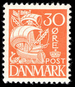 Denmark 1933-41 30ø orange Caravel die II unmounted mint.