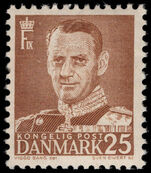 Denmark 1948-55 25ø brown unmounted mint.