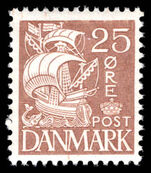 Denmark 1933-41 25  brown type I mounted mint.