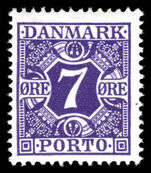 Denmark 1921-30 7  violet postage due mounted mint.