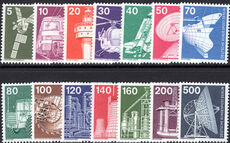 Berlin 1975-76 values unmounted mint.