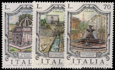 Italy 1975 Italian Fountains (3rd series) unmounted mint.
