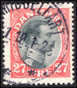 Denmark 1913-28 27  black and scarlet fine used.