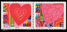 Sweden 2000 Valentines Day Booklet Pair unmounted mint.
