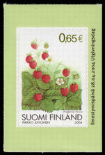 Finland 2004 Wild Strawberry unmounted mint.