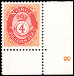 Norway 1991-92 4k brown-red and yellow-orange plate corner marginal unmounted mint.